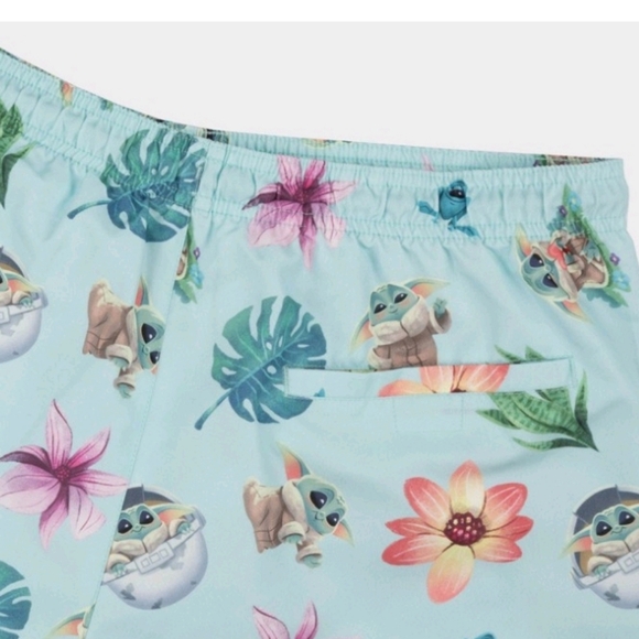 Star Wars: The Mandalorian Men's 7"  Elastic Waist Baby Yoda Swim Shorts ~ Turqu - Picture 5 of 15
